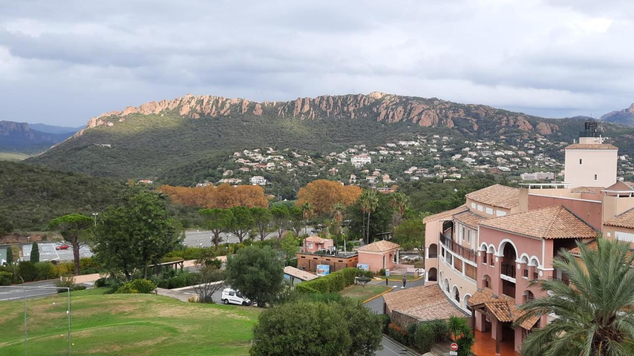 Huuummm C'Est La ! Beau T2 Cap Esterel Village Avec Clim ! Saint-Raphael  Bagian luar foto